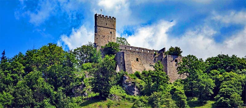 WIE KANNST DU DICH IM GELÄNDE ORIENTIEREN? 5 burg randeck erlebnispfad juralandschaft essing altmühltal niederbayern kelheim