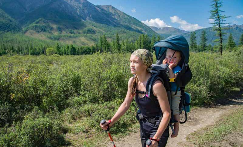 MIT KLEINKINDERN IN DER KRAXE ODER IM KINDERWAGEN WANDERN 2 mit kleinkindern baby in der kraxe wandern kinderwagen
