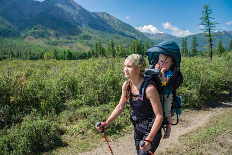 WANDERN MIT KINDERN 13 mit kleinkindern baby in der kraxe wandern kinderwagen