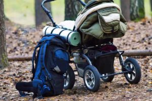 wandern mit kleinkindern im kinderwagen kraxe