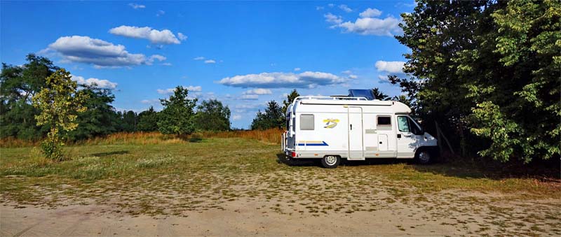 Wohnmobil-Stellplätze - Welche Möglichkeiten gibt es bei der Übernachtung mit dem Camper in Deutschland? 15 stellplatz wohnmobil möglichkeiten deutschland