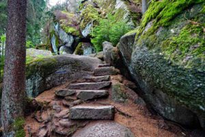 PARKS UND PRIVATE GÄRTEN 22 felsenlabyrinth luisenburg geotop wanderung landkreis wunsiedel