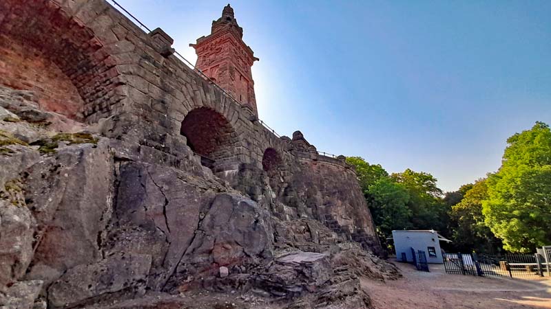 Kyffhäuser-Denkmal 16 blick vom eingang kasse zum kyffhäuser denkmal