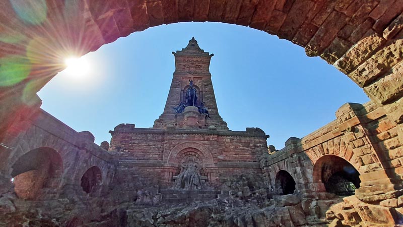 Kyffhäuser-Denkmal 2 kyffhäuser denkmal thüringen geopark barbarossa wilhelm