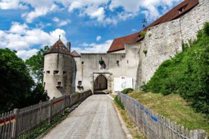 burg harburg eingang nördlinger ries ausflug