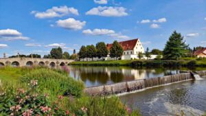 PARKS UND PRIVATE GÄRTEN 26 park garten fischofpark tirschenreuth oberpfalz