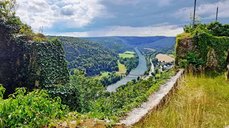 Essing: Kunstweg, Klausenhöhlen und Burg Randeck 5 altmühltal essing burg randeck ausblick wandern