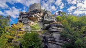 ansicht hinten ruine weißenstein mutter erde