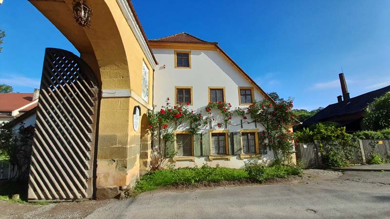 Wanderweg S3 in Scheinfeld 17 schloss schwarzenberg scheinfeld mittelfranken ausflug wandern s3