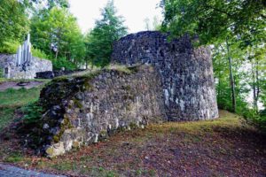 SCHLÖSSER, BURGEN UND RUINEN IN DER OBERPFALZ 14 ruine hoher parkstein oberpfalz ehemaliger vulkan kegel