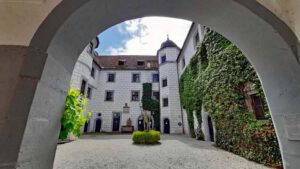 wasserschloss mitwitz unteres schloss innenhof