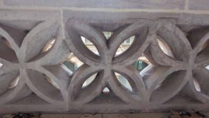 Vom Steinbruch Worzeldorf zum Alten Kanal 14 balustrade geländer im Obergeschoss pellerhaus nürnberg