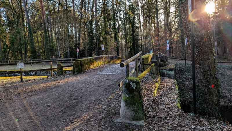 Vom Steinbruch Worzeldorf zum Alten Kanal 21 alter kanal nürnberg worzeldorf rundweg steinbruch mittelfranken wandern