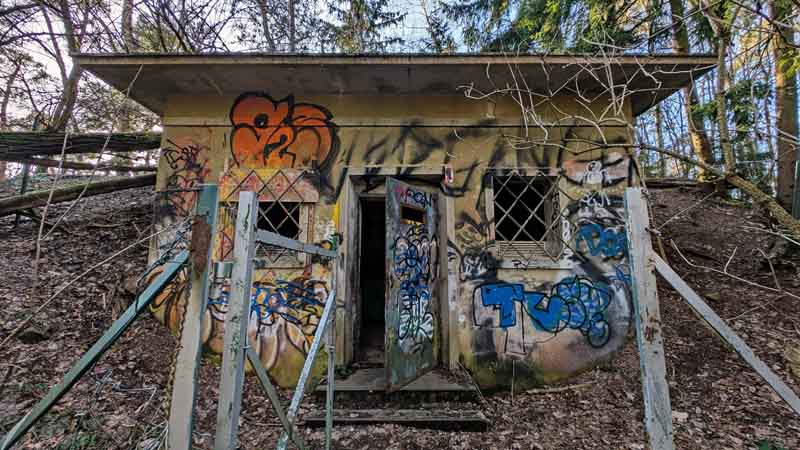 Vom Steinbruch Worzeldorf zum Alten Kanal 23 rundweg steinbruch worzeldorf nürnberg alter kanal ludwigskanal wasserspeicher haus lost place