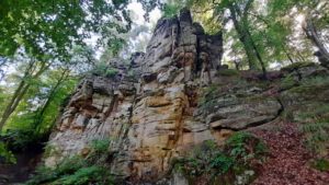 felsen luxenburger sandstein naturpark südeifel wandern teufelsschlucht ernzen