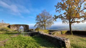 essbarer wildpflanzenpark ewilpa burg waldeck oberpfalz bayern