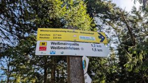 wegweiser beschilderung ochsenkopf wandern fichtelgebirge