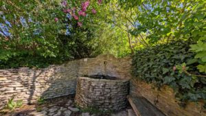 Naturlehrpfad Weißenohe zur Lillachquelle 21 brunnen dorfhaus naturlehrpfad lillachtal weißenohe fränkische