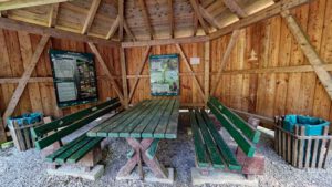 Naturlehrpfad Weißenohe zur Lillachquelle 18 picknick platz tisch lillach quelle weißenohe